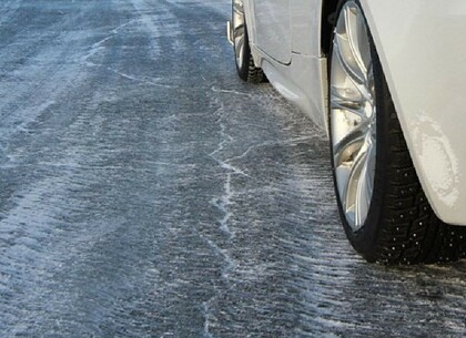 Харківські рятувальники попереджають про небезпеку водіїв та пішоходів