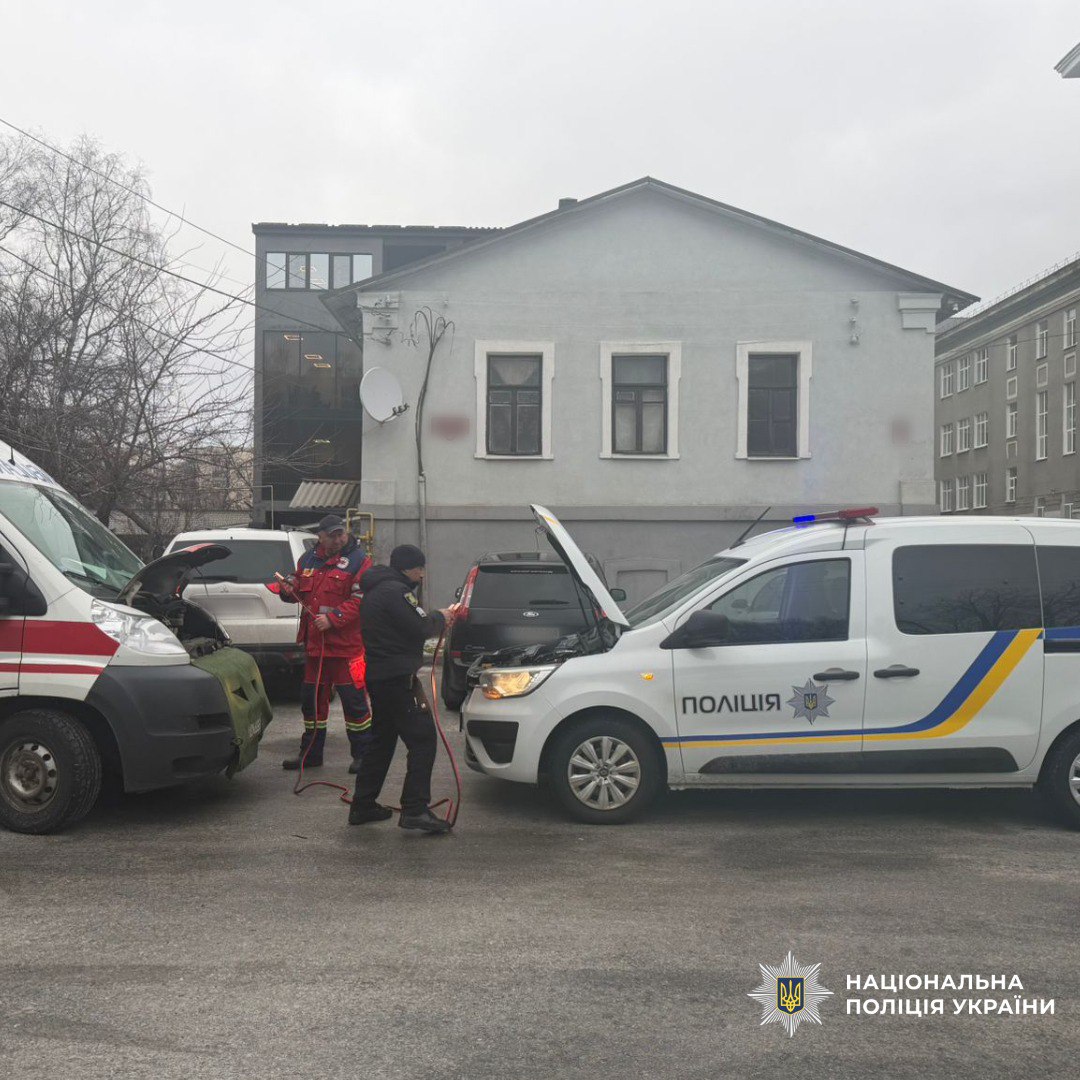 Харківські поліцейські допомогли медикам врятувати пацієнта