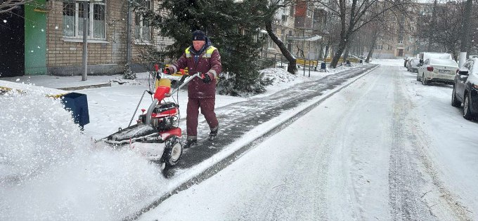 Новини Харкова: прибирання снігу триває активно