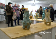 У Харкові відкрилася виставка "ПЕТРО МОСЬ. Кераміка. Графіка" (фото)