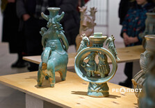 У Харкові відкрилася виставка "ПЕТРО МОСЬ. Кераміка. Графіка" (фото)