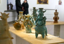 У Харкові відкрилася виставка "ПЕТРО МОСЬ. Кераміка. Графіка" (фото)