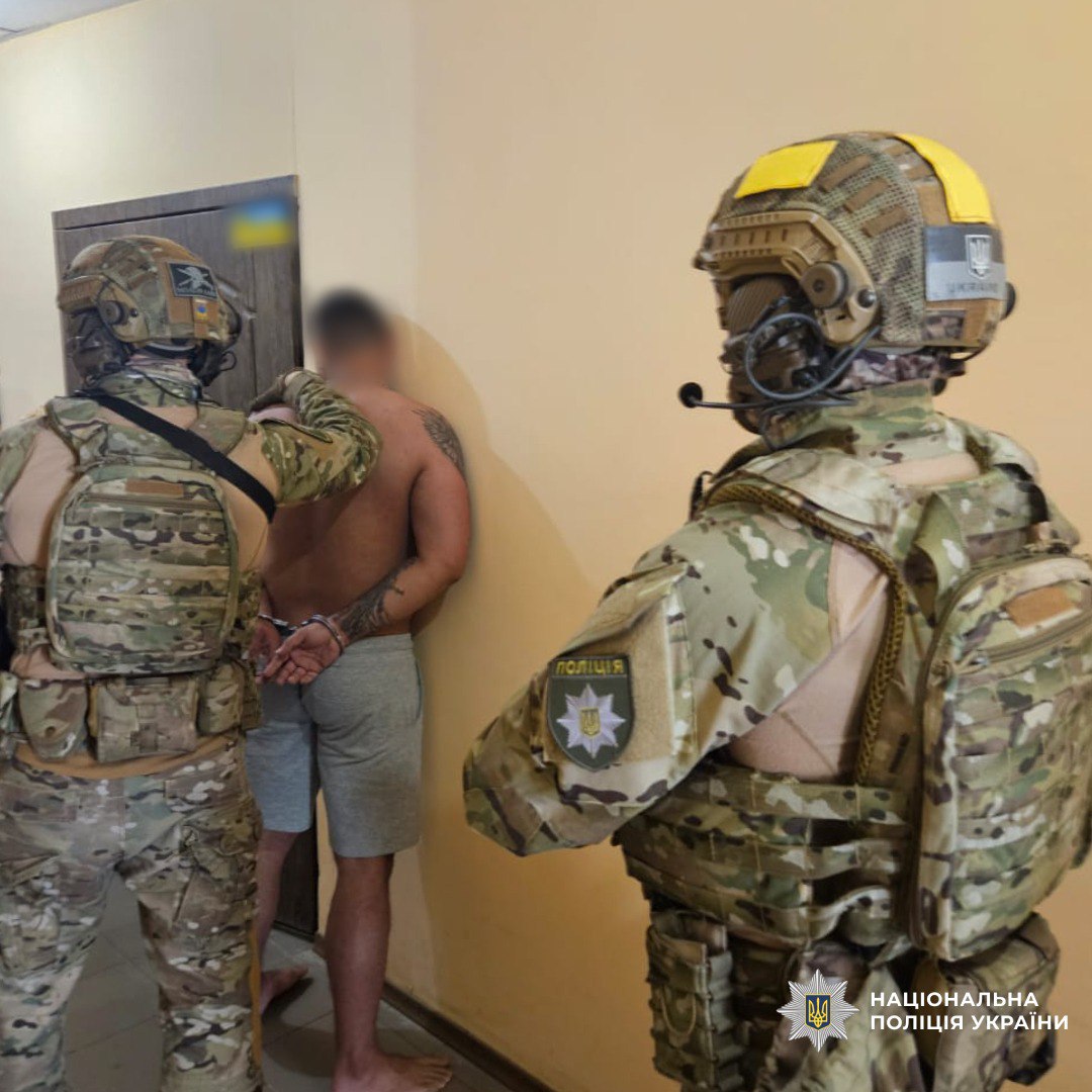 Отримають вирок організатори банди у Харкові, які виготовляли та розповсюджували наркотики на мільйони гривень