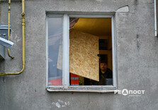 Ворог атакував житлову багатоповерхівку в Харкові (фото)