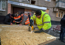Ворог атакував житлову багатоповерхівку в Харкові (фото)