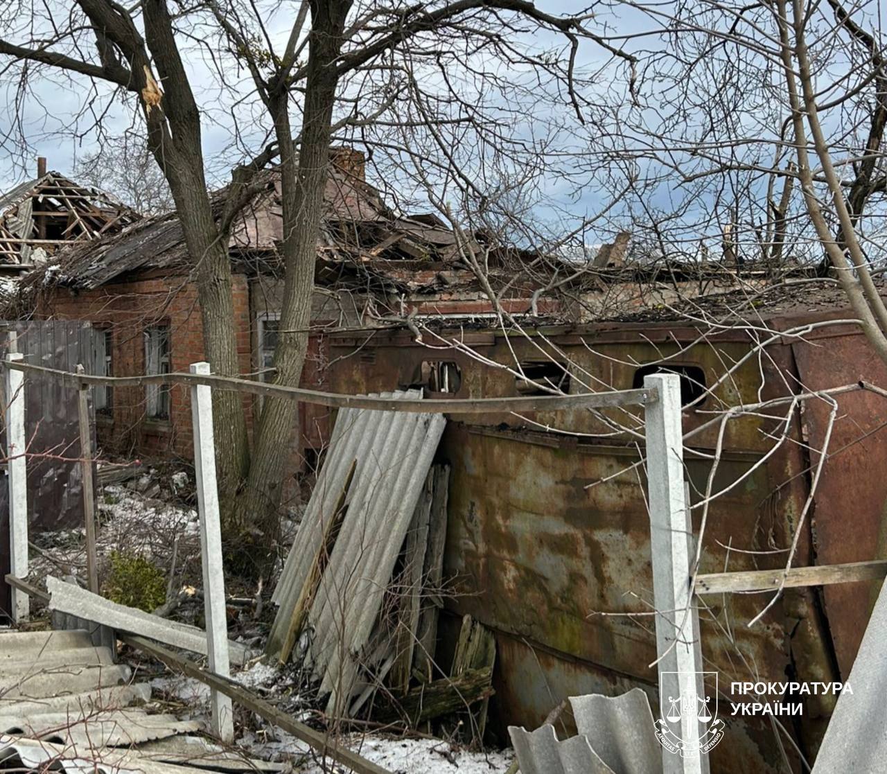 Під час ворожого удару по передмістю Харкова постраждала 8-річна дитина (фото)