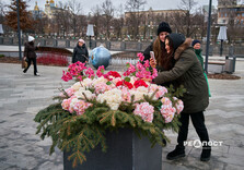 Весняні інсталяції у центрі Харкова: що встановили (фото)