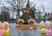 Весняні інсталяції у центрі Харкова: що встановили (фото)