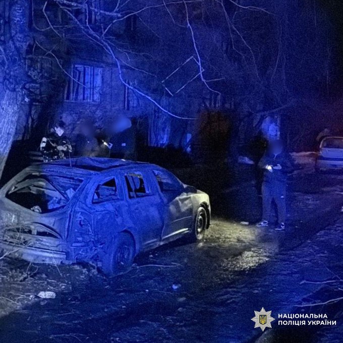  Читайте нас у Facebook, Telegram та Instagram   Раніше РЕДПОСТ писав, що протягом минулої доби російські війська обстріляли Харків і ще 14 населених пунктів області. Внаслідок обстрілів є загиблі та поранені, серед постраждалих – дитина.