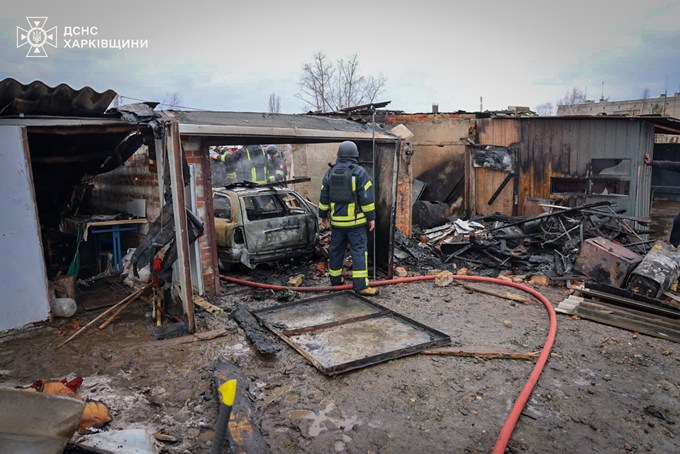 У селищі Мала Рогань Харківського району російський безпілотник спричинив пожежу