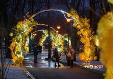 У Харкові засяяли святкові інсталяції (фото)