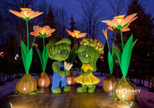 У Харкові засяяли святкові інсталяції (фото)