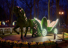 У Харкові засяяли святкові інсталяції (фото)