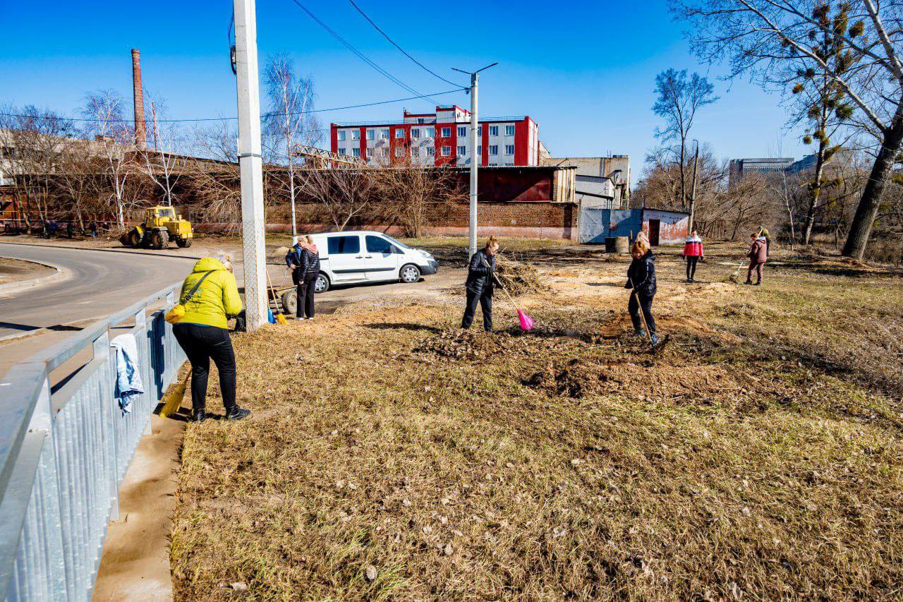 Впорядкували понад 130 об'єктів у межах «Зеленої весни» тепловики міста: Новини Харкова