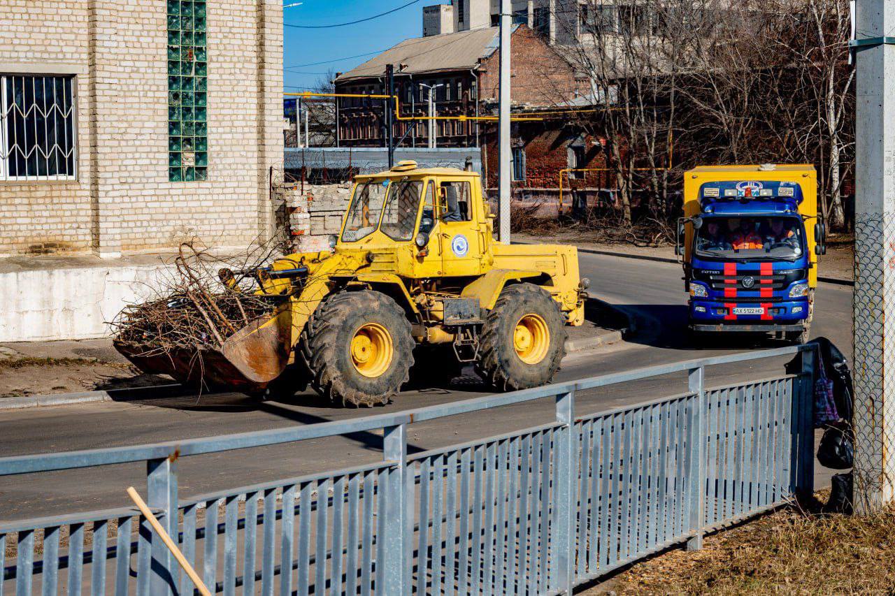 Впорядкували понад 130 об'єктів у межах «Зеленої весни» тепловики міста: Новини Харкова
