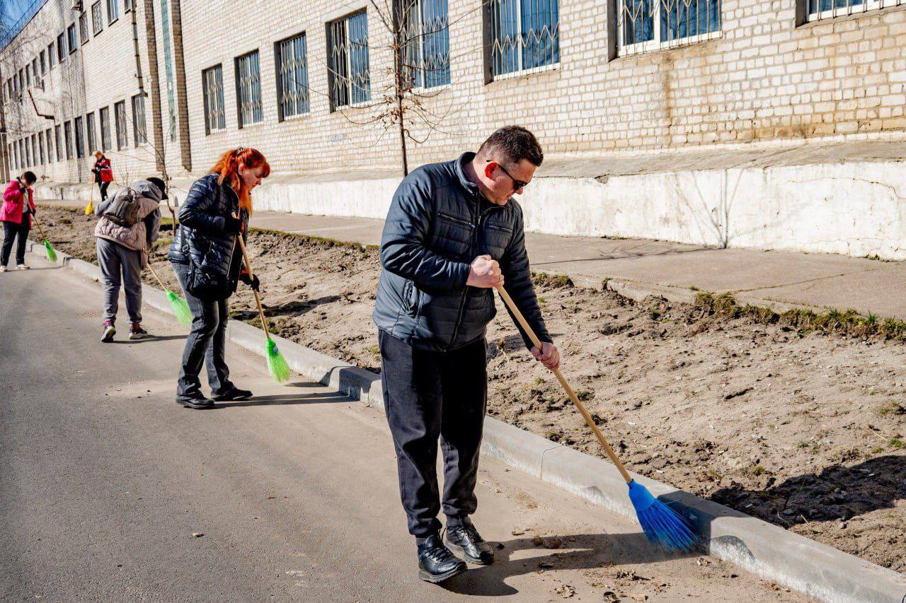 Впорядкували понад 130 об'єктів у межах «Зеленої весни» тепловики міста: Новини Харкова