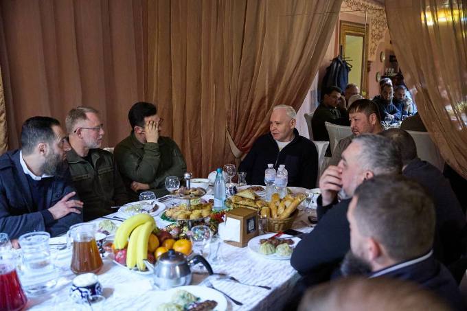 Новини Харкова: Терехов провів іфтар з громадою