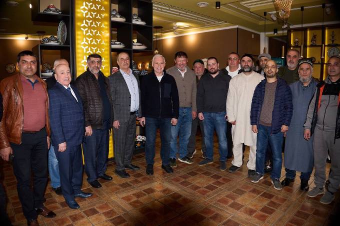 Новини Харкова: Терехов провів іфтар з громадою