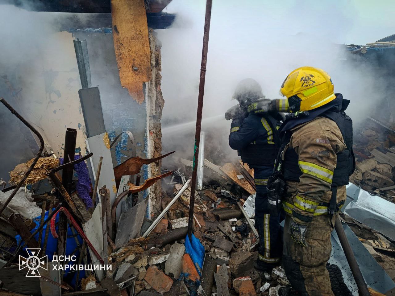 Окупанти обстріляли житловий сектор: наслідків атаки на Чугуїв