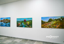 У Харкові відкрилася виставка живопису «Поза часом» (фото)