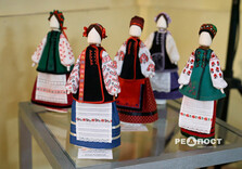 Знакових історичних особистостей Харкова відтепер можна побачити в образі ляльок (фото)