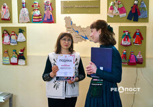 Знакових історичних особистостей Харкова відтепер можна побачити в образі ляльок (фото)