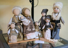 Знакових історичних особистостей Харкова відтепер можна побачити в образі ляльок (фото)