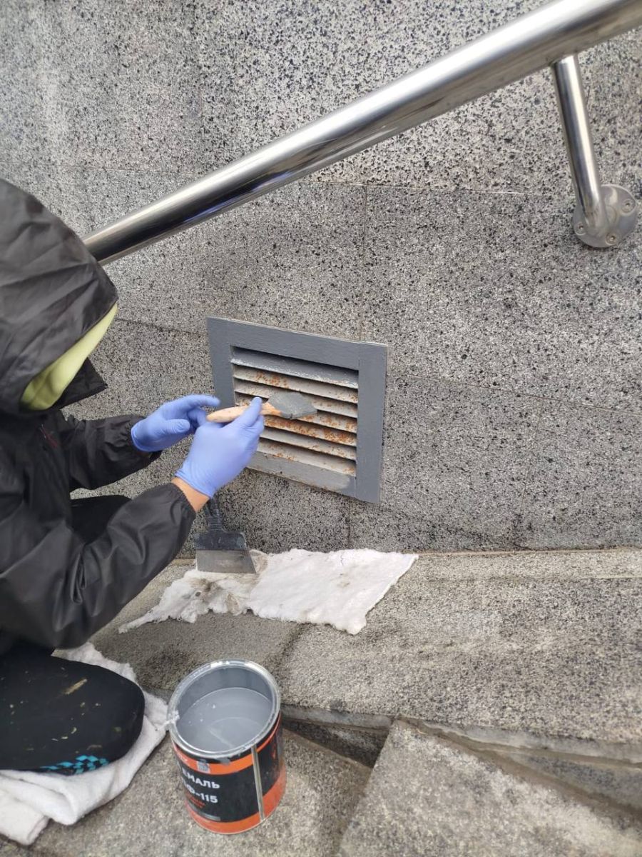 Благоустрій і прибирання: у переходах метро Харкова ведуться роботи (фото)