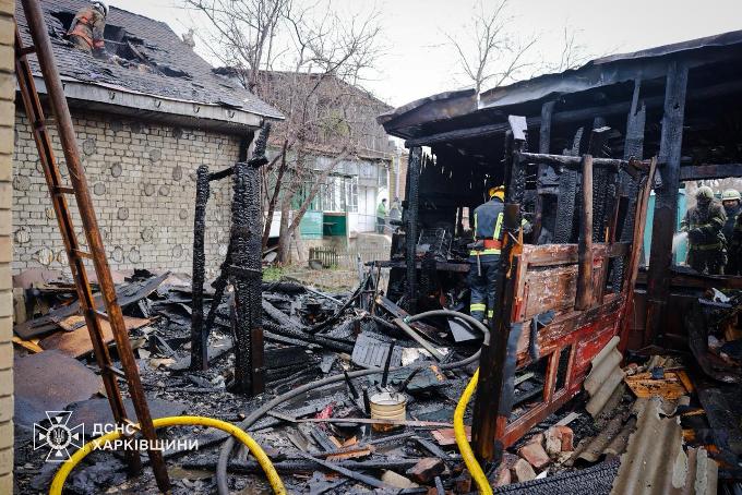 Новини Харкова: пожежа у Новобаварському районі