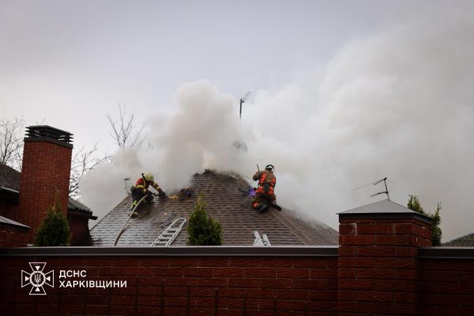 Новини Харкова: пожежа у Новобаварському районі
