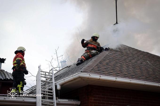 Новини Харкова: пожежа у Новобаварському районі