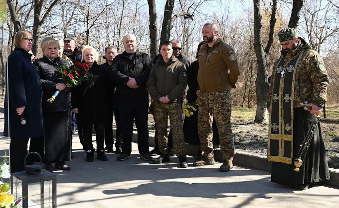 Новини Харкова: відкрили дошку загиблому захиснику
