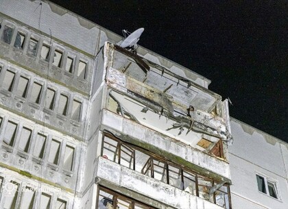 У Харкові дрон влучив у багатоповерхівку, постраждали 8 людей (відео, фото)