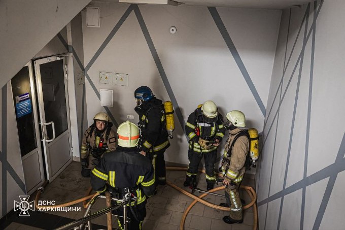 Новини Харкова: пожежа в адмінбудівлі ліквідована
