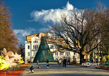 У саду Шавченка у Харкові з'явилися нові інсталяції (фото)