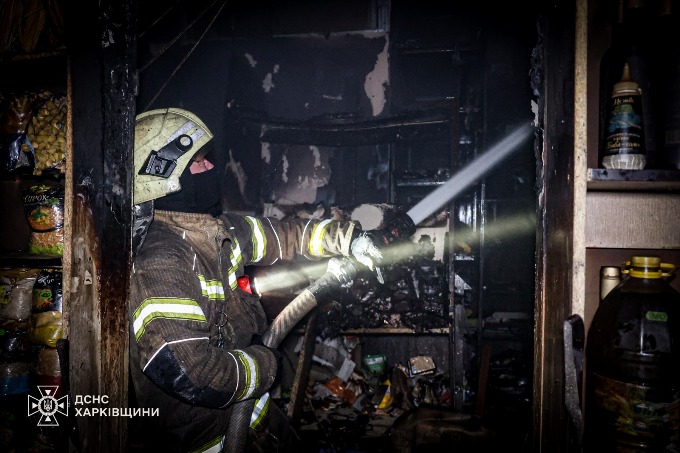 Новини Харкова: пожежа в магазині Салтівки