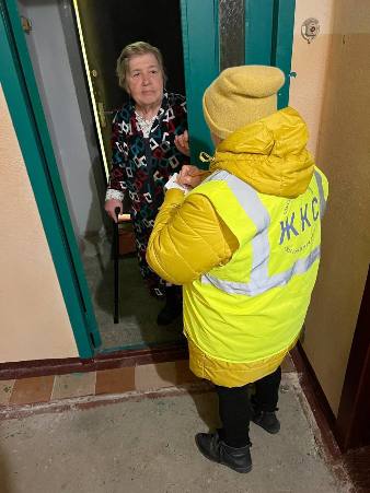 Новини Харкова: ліквідують наслідки удару дрона по 9-поверхівці