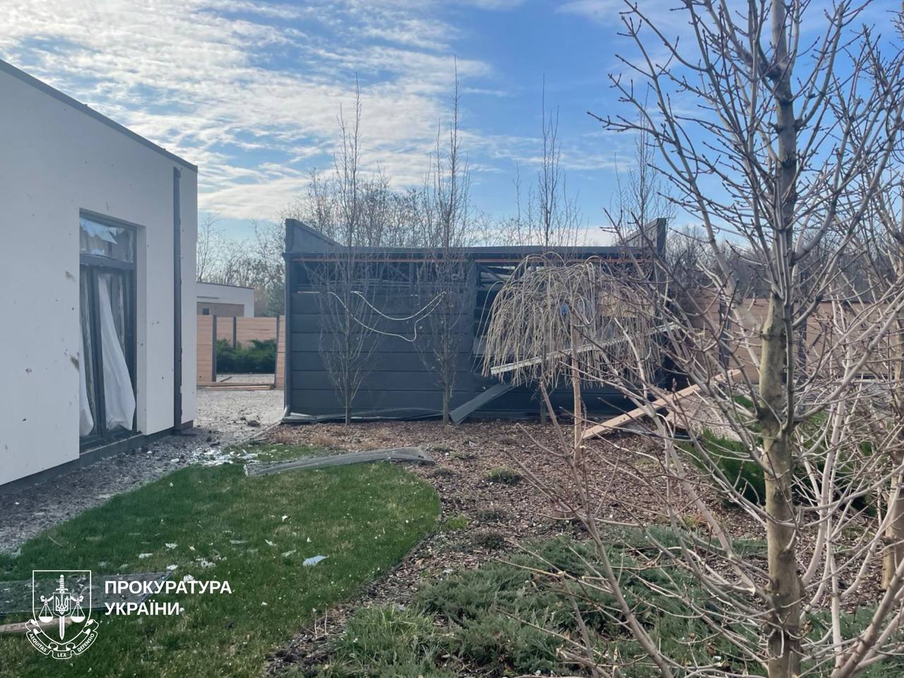 Постраждали троє цивільних через атаки дронів на вербну неділю: Новини Харкова