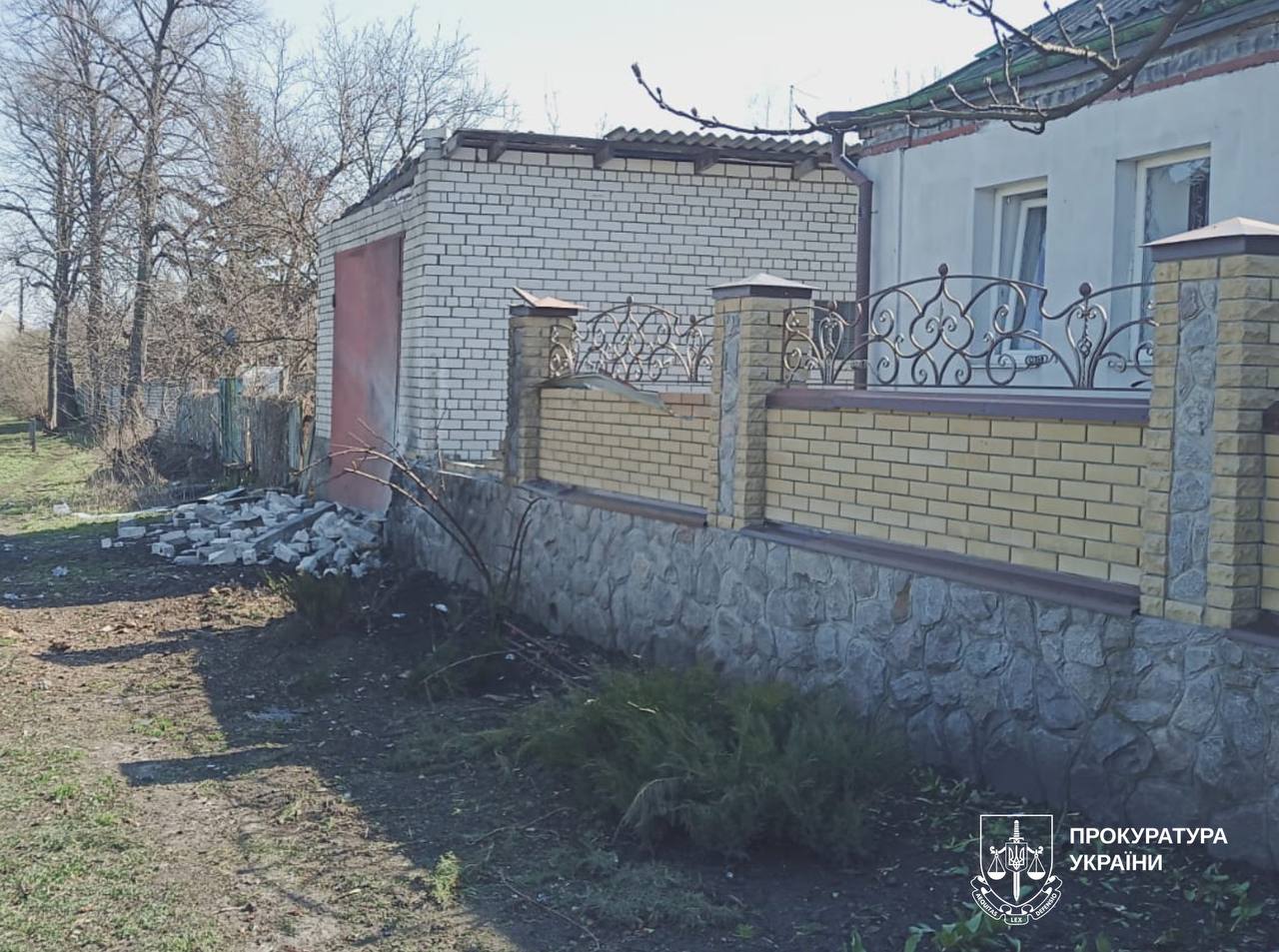 Постраждали троє цивільних через атаки дронів на вербну неділю: Новини Харкова