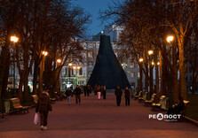 Сад Шевченко у Харкові недільного вечора (фото)