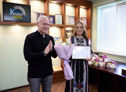 Ігор Терехов нагородив колектив кондитерської фабрики "Конд-Класс" з нагоди 25-річчя