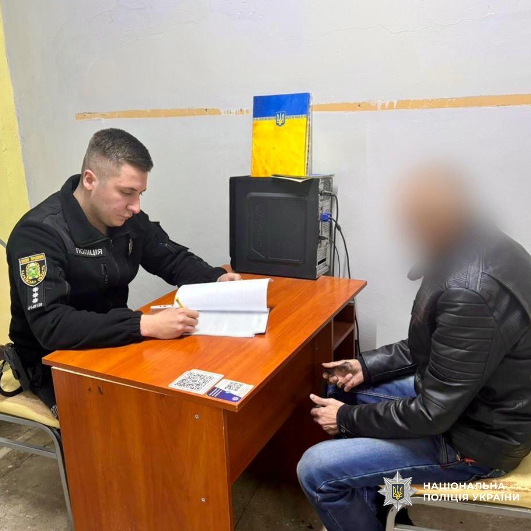 Трагедія під час застілля: на Ізюмщині чоловік смертельно поранив знайомого