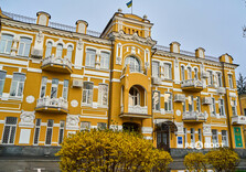 У Харкові цвіте форзиція і магнолії (фото)