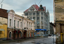 У Харкові цвіте форзиція і магнолії (фото)