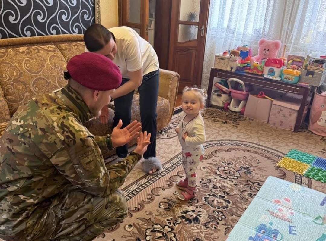 Пам’ять та підтримка: поліцейські Харкова підтримали родини героїв-спецпризначенців