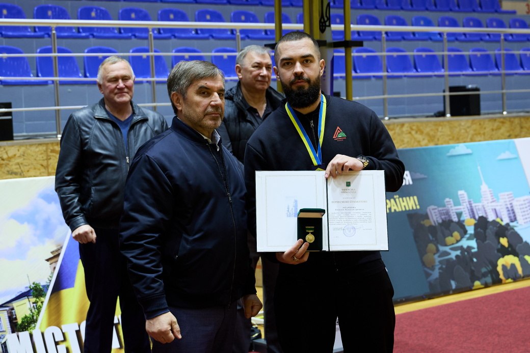 Нагородили чемпіонів України волейбольний клуб «Локомотив 1945»: Новини Харкова