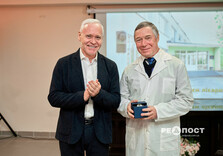 Ігор Терехов привітав колектив лікарні №18 з ювілеєм (фото)