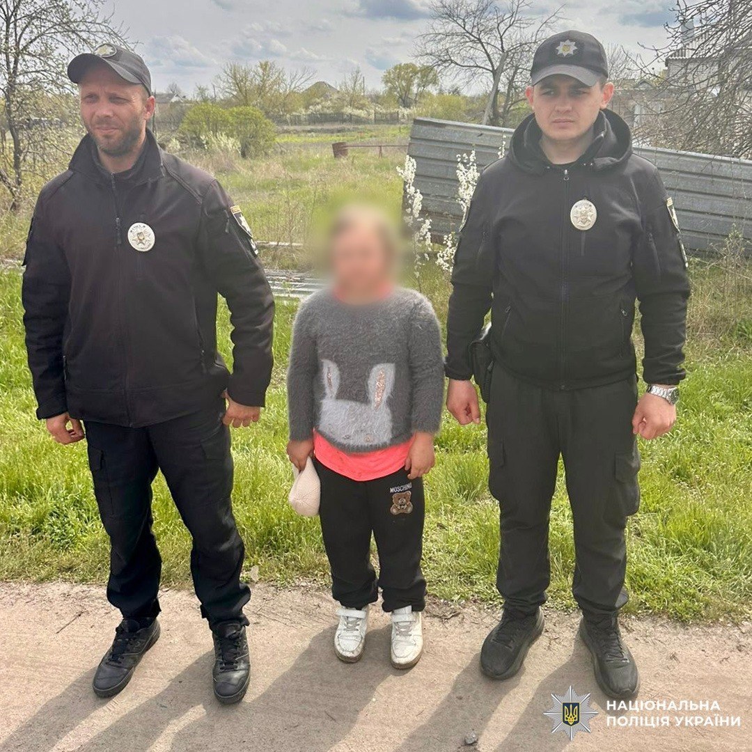 Перебувала у знайомого: на Харківщині знайшли зниклу дівчинку