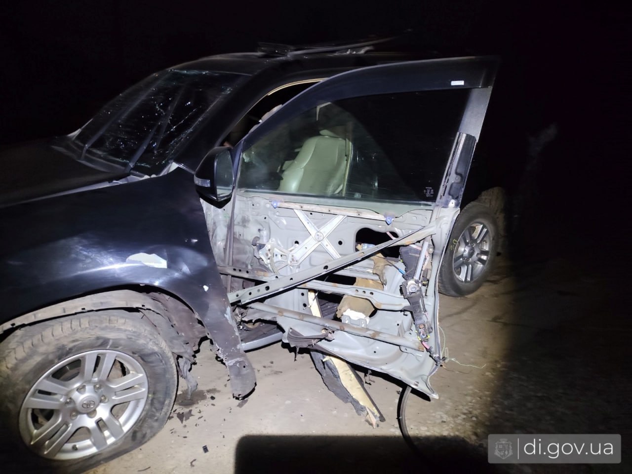 FPV-дрон вдарив по авто у Руській Лозовій: постраждали водій і пасажирка