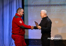 Ігор Терехов відзначив волонтерів Червоного Хреста (фото)